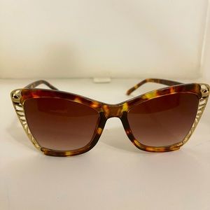 Kendall and Kylie Nina Sunglasses